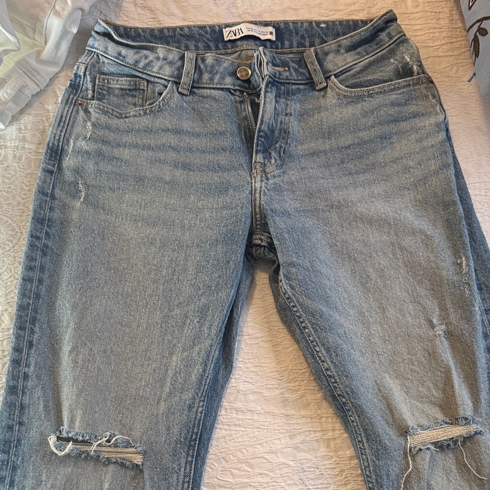 Zara Women's Faded Blue Skinny Jeans
